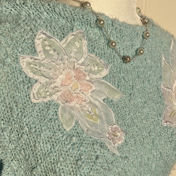 Vintage 80s 90s Pastel Floral Bouclé Knit Sweater - Picture 2 of 6